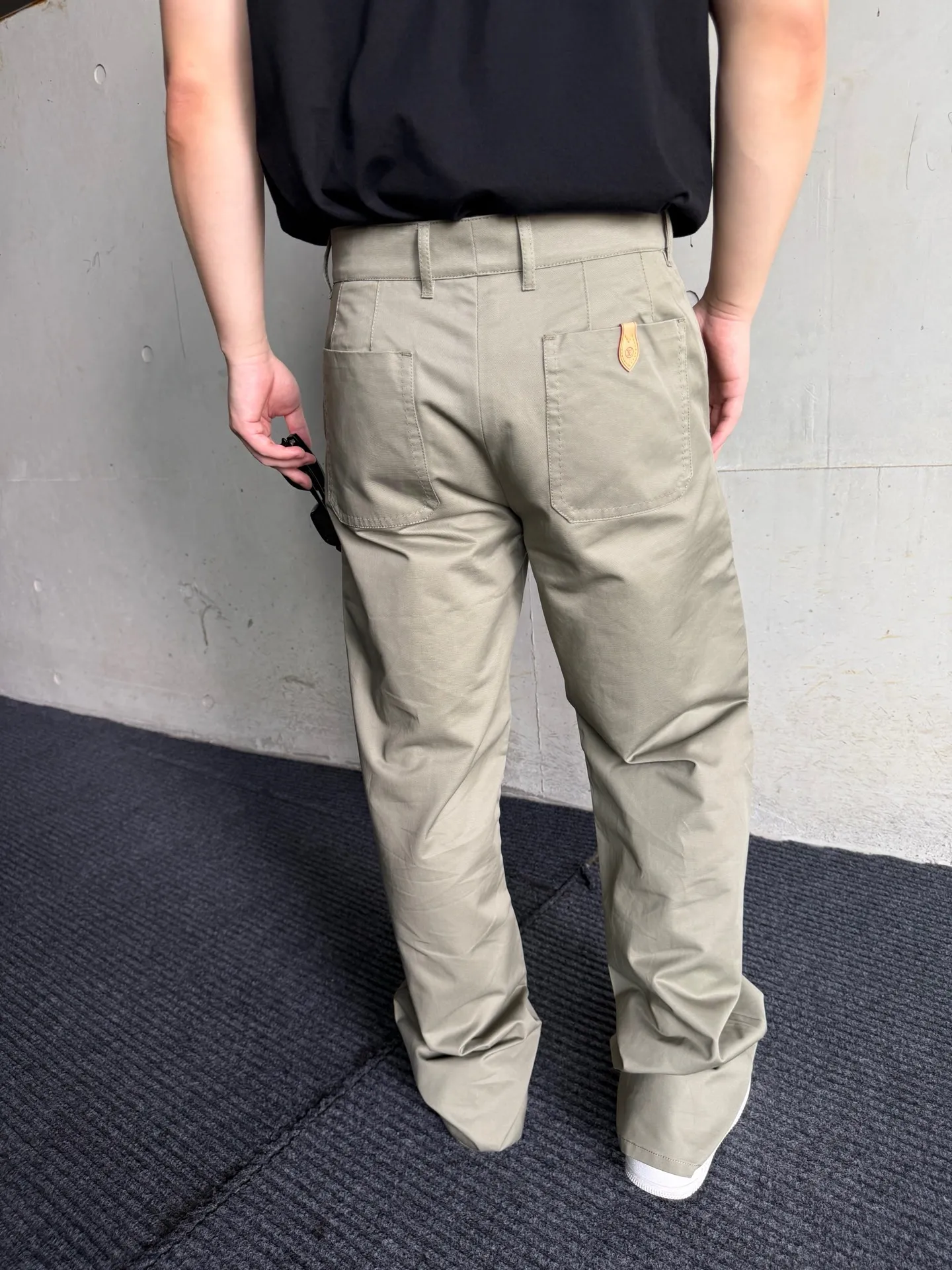 Louis Vuitton/Louis Vuitton pocket leather silk cotton crepe trousers